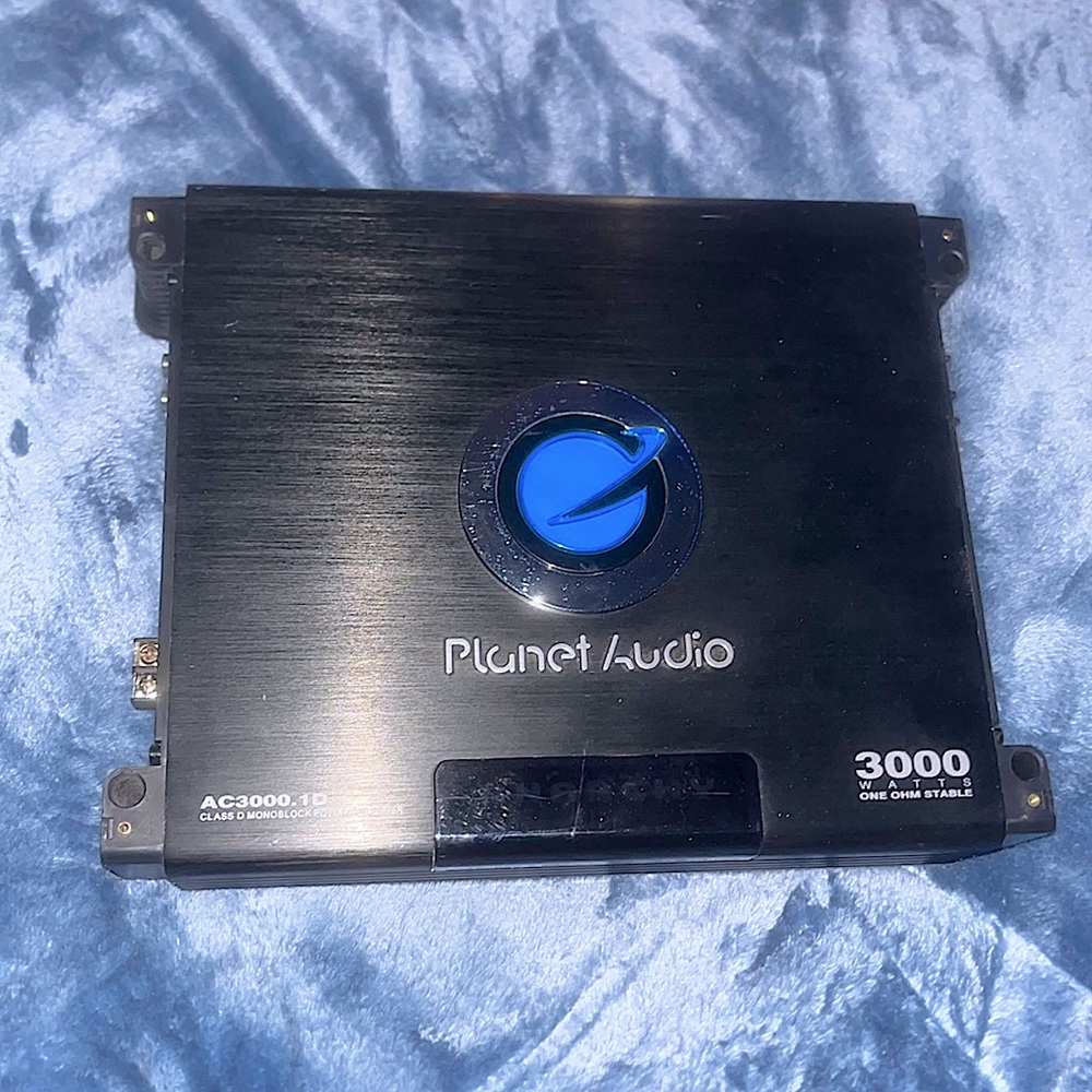 Planet audio 3000W amp 1ohm stable